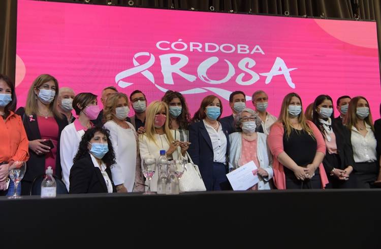 Inició una nueva edición de "Córdoba Rosa"