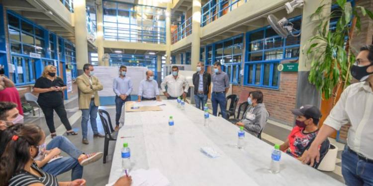 Invierten más de 380 millones de pesos para 101 barrios de la ciudad