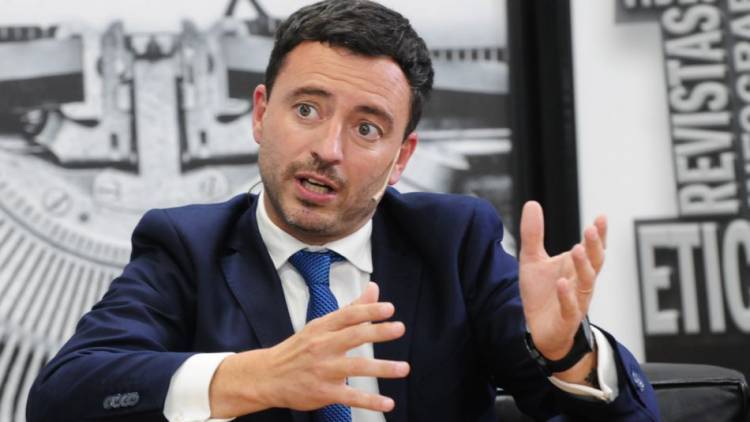 De Loredo rompe bloque de la UCR en la Cámara de Diputados junto a 11 radicales más
