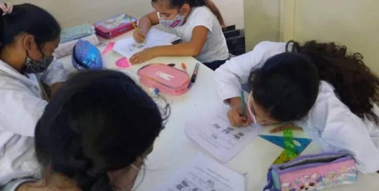 Estudiantes de escuelas municipales participaron de una competencia internacional de matemáticas