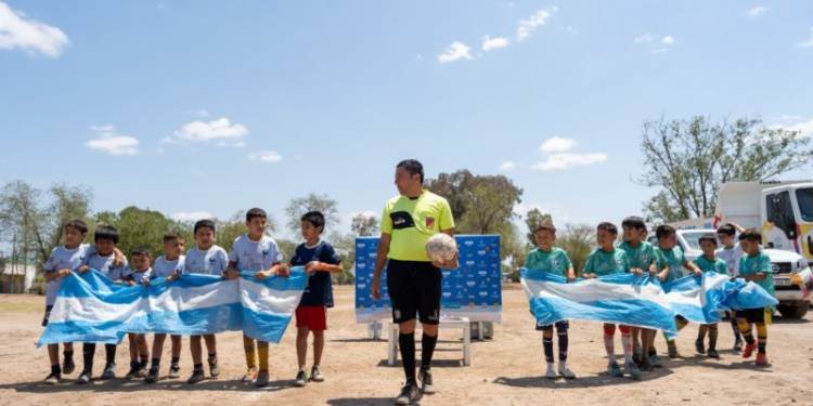 En el playón del CPC Guiñazú, se realizó el “Mundialito de Fútbol”