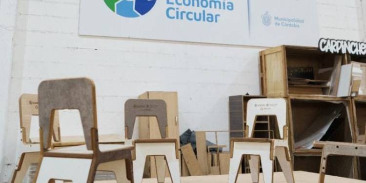 Durante el 2022,  la Escuela Municipal de Economía Circular recuperó más de 230 toneladas de residuos industriales