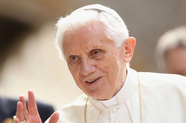 Murió Benedicto XVI luego de una extensa  agonía