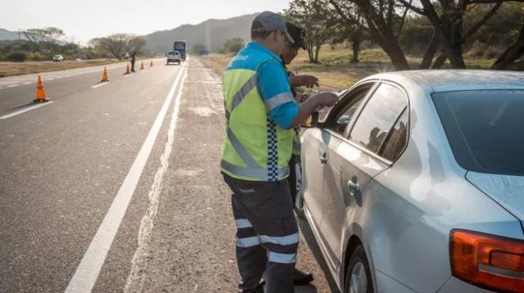 Todos los cuidados para salir a la ruta en vacaciones