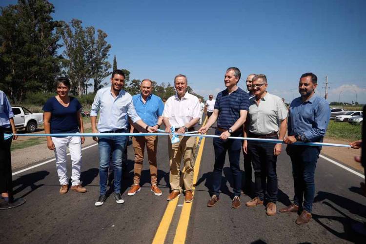 Inauguraron un tramo de la ruta 2 entre Rio Tercero y Villa Ascasubi
