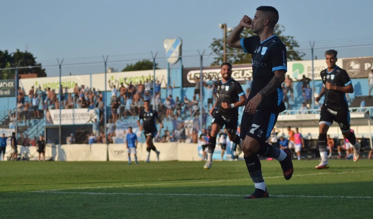 Perdió Estudiantes de Río Cuarto y ganó Racing en el ascenso