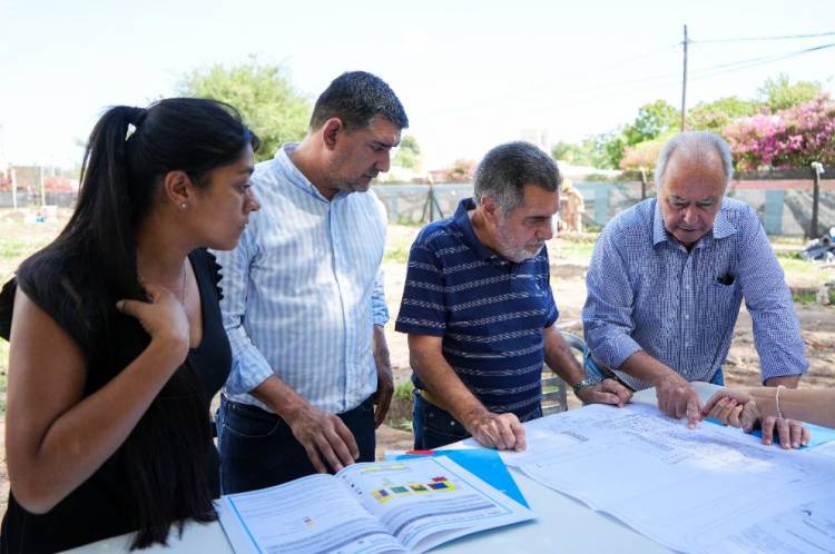 La Provincia supervisó los avances de la obra del nuevo hospital