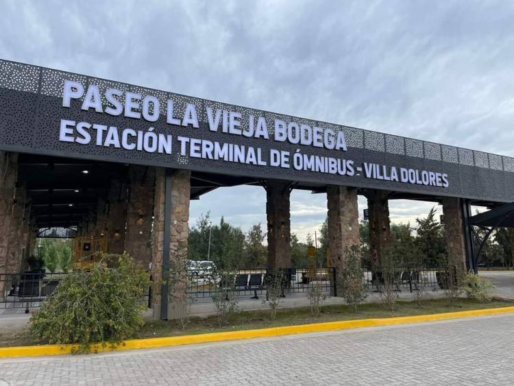 Luego de 10 años de espera, Villa Dolores ya cuenta con una nueva Terminal de Ómnibus