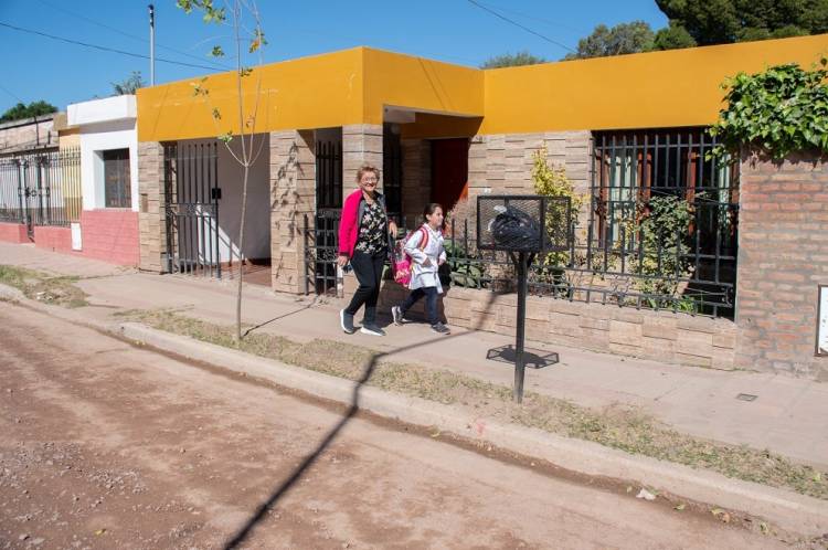 Barrios de Deán Funes y Quilino ya disfrutan de obras de urbanización