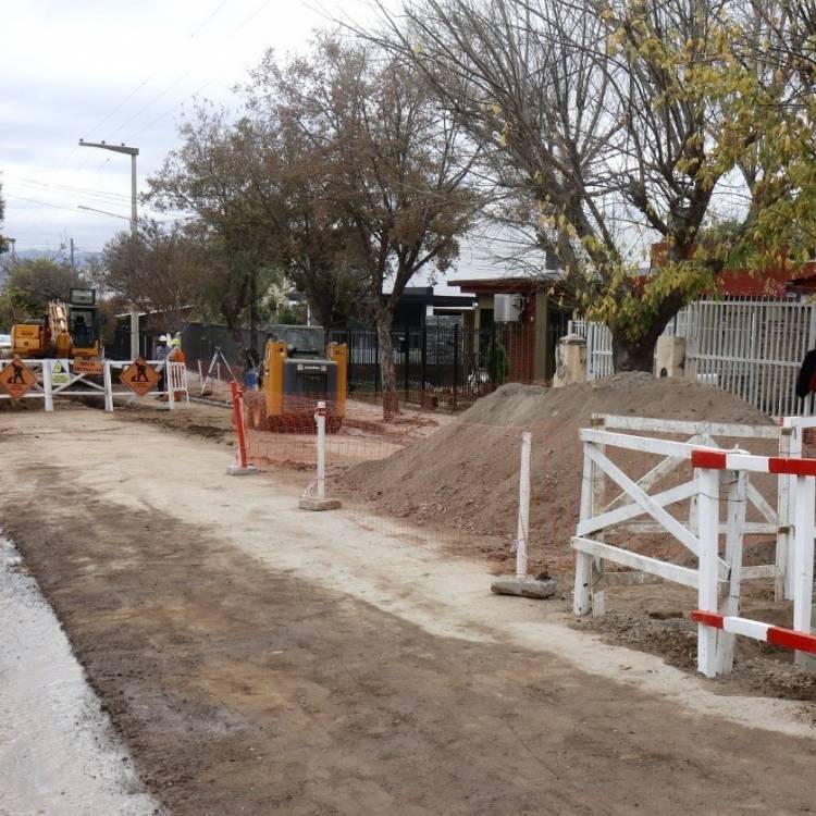 Villa Carlos Paz: Por obras de cloacas hay tránsito restringido.