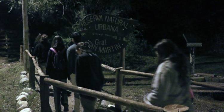 Invitan a recorrer la Reserva Natural San Martín a la luz de la luna