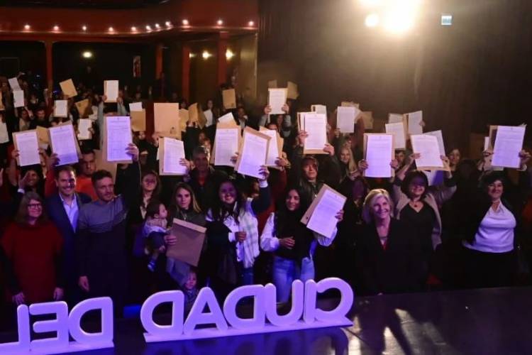 Más de 170 adultos y jóvenes lograron la satisfacción de terminar sus estudios