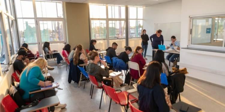 Múltiples talleres culturales y deportivos se ponen a disposición de todos los vecinos