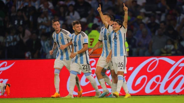 Con Ecuador iría desde el inicio "la araña" de Calchín