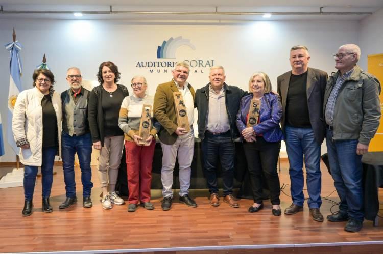 Aficionados a la historia de los caminos de Córdoba tuvieron un encuentro en Arroyito