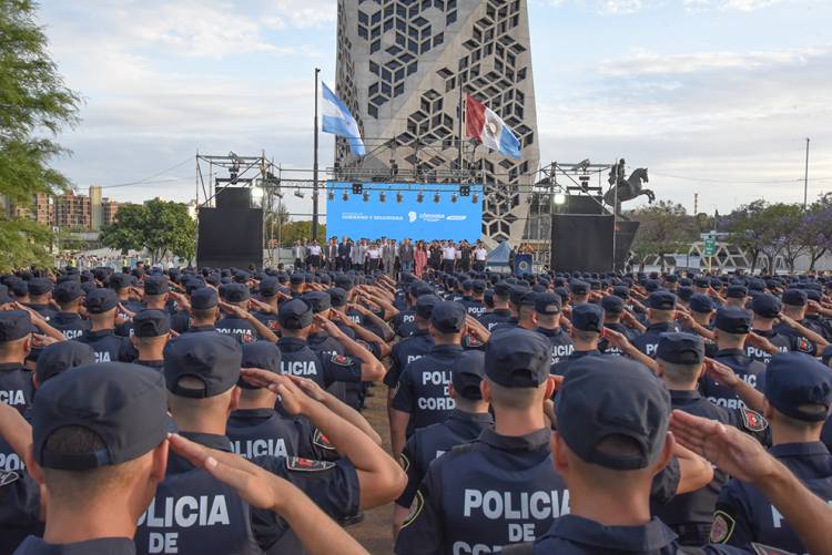 732 personas se convirtieron en los nuevos efectivos policiales de la Provincia