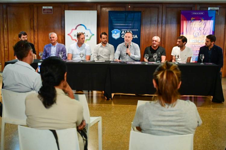 El Festival Internacional de Peñas y el Encuentro Anual de Colectividades, unidas con un propósito artístico