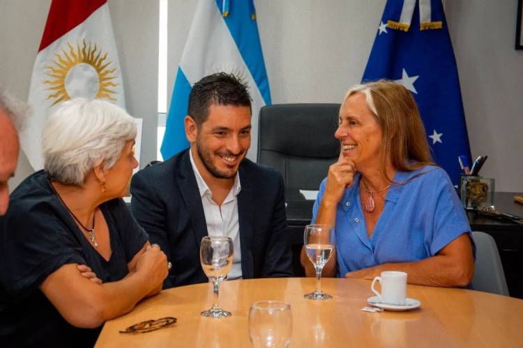 El Intendente Ferrer recibió a la ministra Montero