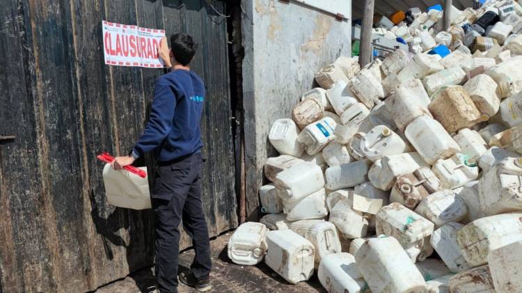 Freyre: Clausuraron predio por mal manejo de fitosanitarios