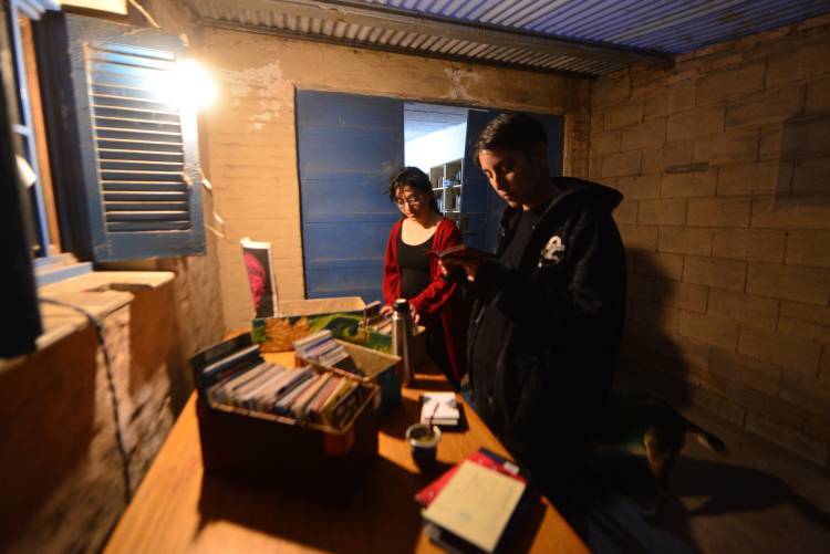 La  biblioteca Leonor Allende de Unquillo abre su espacio de librería 