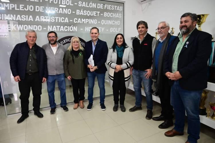 Martín Gill visitó cooperativas de localidades del departamento Juárez Celman