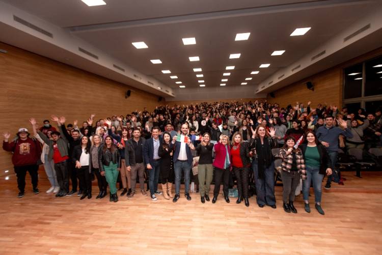 El Centro de Idiomas Córdoba brindará cursos gratuitos a más de 16 mil personas