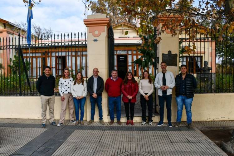 La ministra Flores visitó Deán Funes para indagar la situación ambiental de la localidad