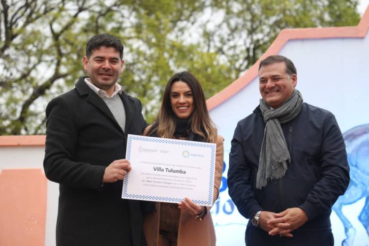 Entregaron la certificación a Villa Tulumba por su candidatura como uno de los “mejores pueblos turísticos” del mundo