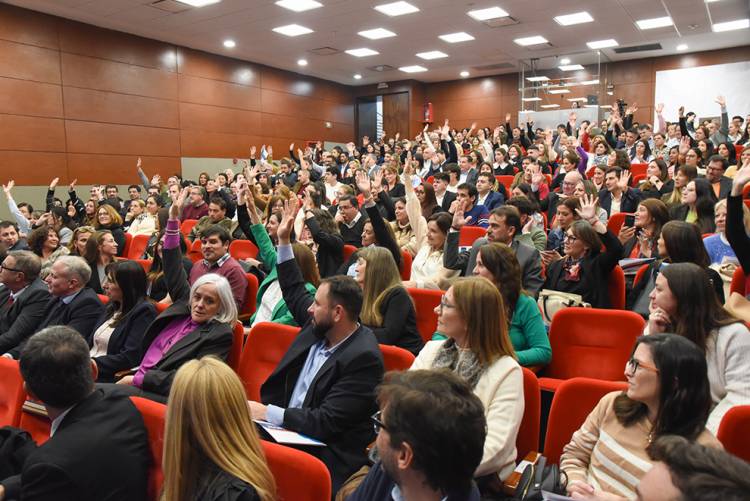 Más de 800 personas se capacitan para jueces de paz