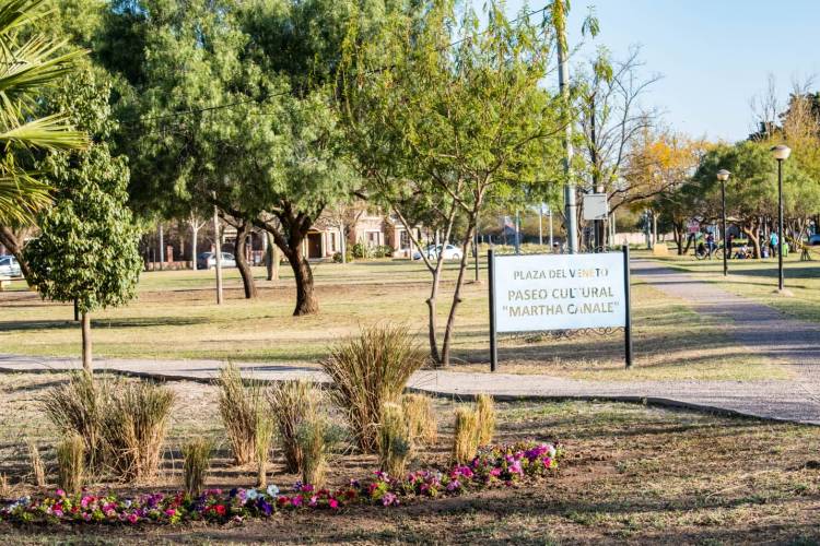 Colonia Caroya: Se inauguró el Paseo Cultural Martha Canale