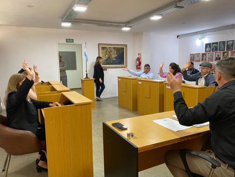 Para aliviar a los vecinos, eliminaron más de 60 impuestos municipales