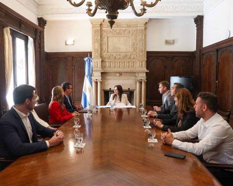 La Ministra Pettovello firmó un acuerdo con Coca Cola para la mejora de competencias y habilidades laborales