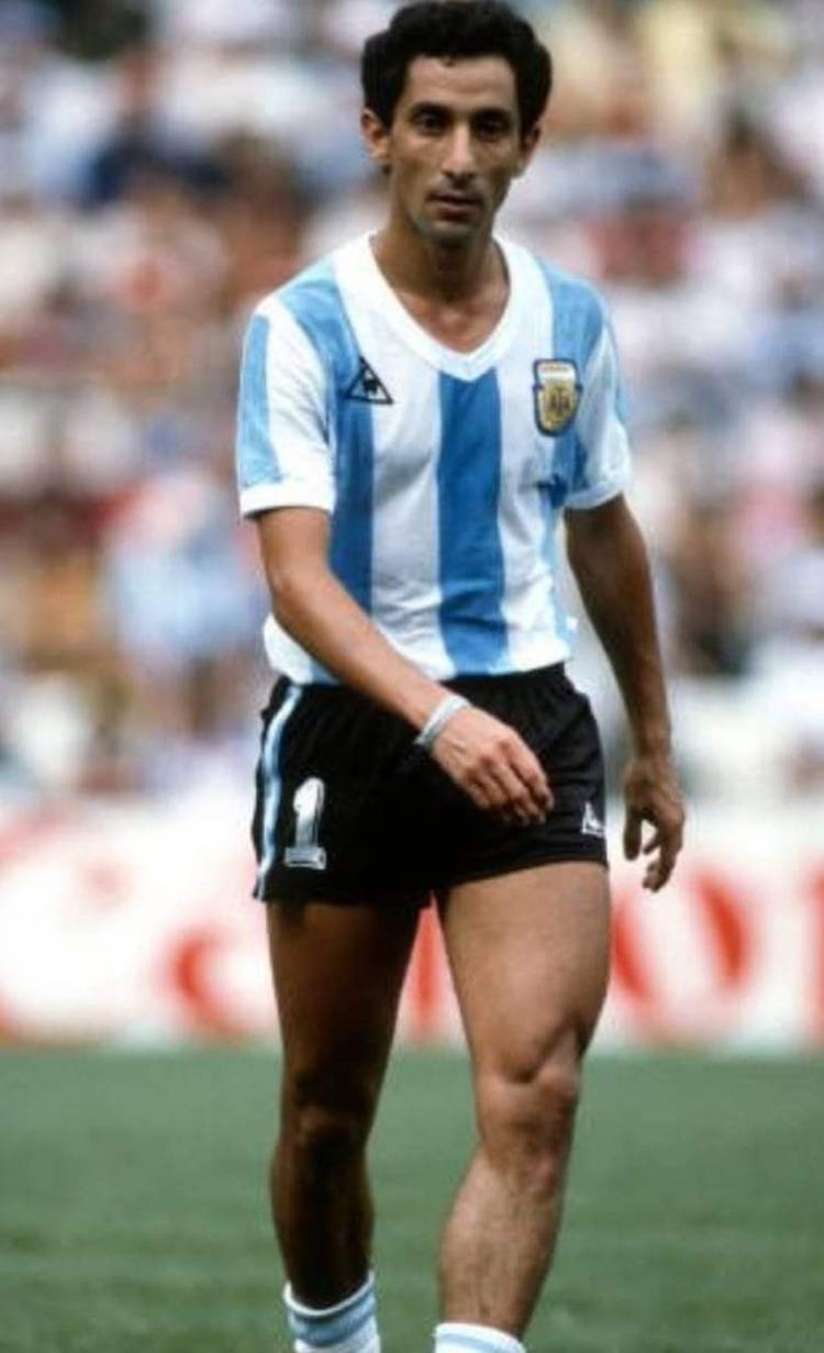 Historias de ídolos del fútbol cordobés: Osvaldo Ardiles