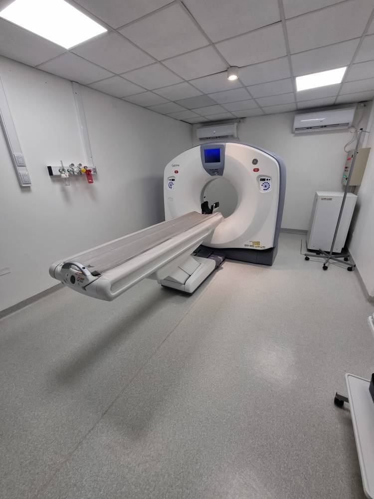 Quedó inaugurado el nuevo tomógrafo del Hospital Regional Vicente Agüero
