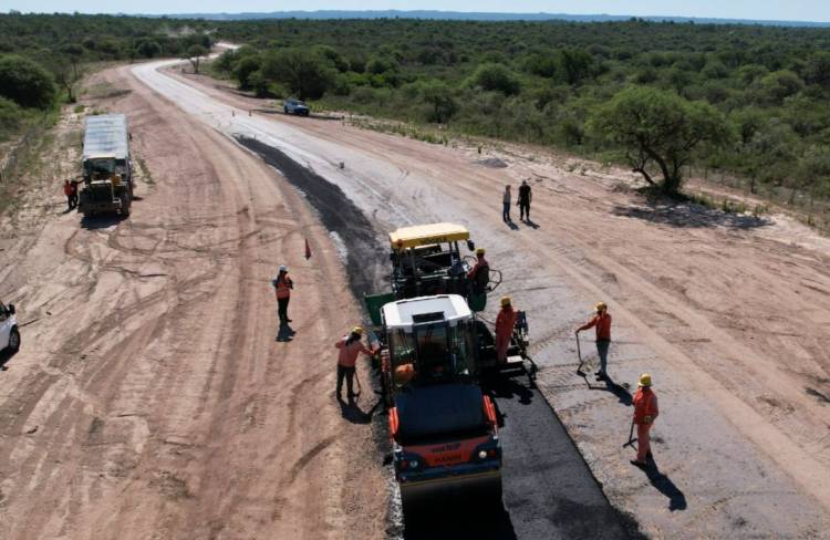 Continuarán la pavimentación de la ruta a Ciénaga del Coro