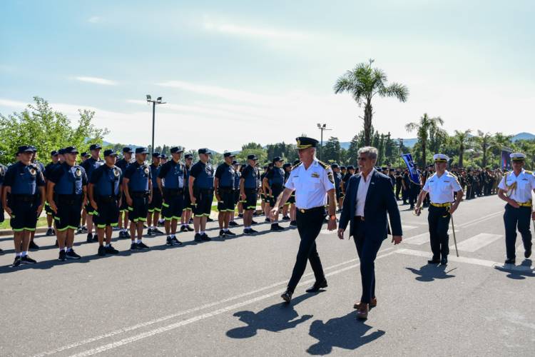 Con más de 400 efectivos y nuevos móviles, refuerzan la seguridad en el Valle de Punilla