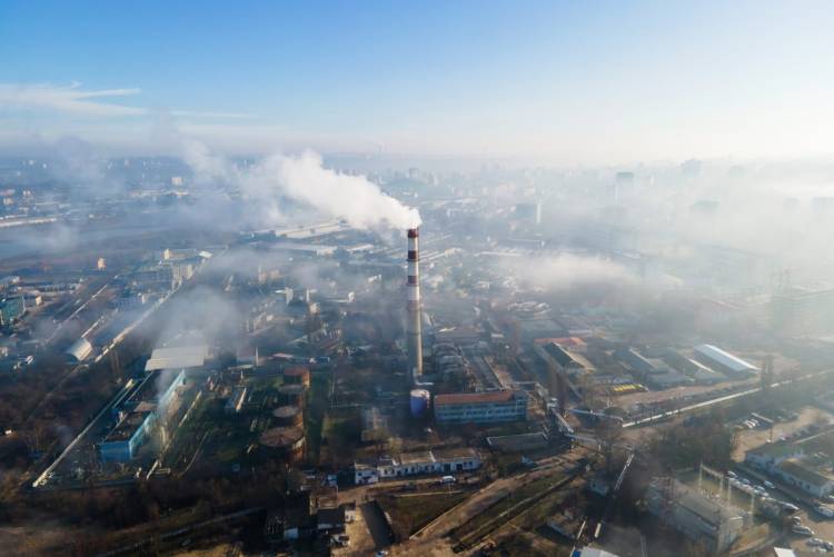 La contaminación del aire, ¿puede afectar tu comportamiento y salud mental?