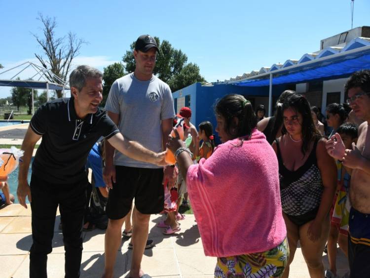 San Francisco: Comenzó la temporada de verano en el Polideportivo Municipal