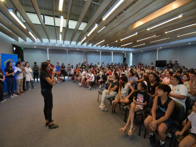 Con un alto grado de convocatoria, arrancó la Escuela Tecnológica de Verano 2025 en San Francisco