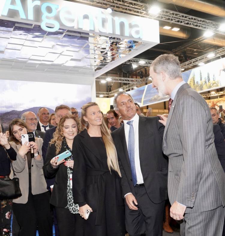 Daniel Scioli participó de la  inauguración de la FITUR en Madrid