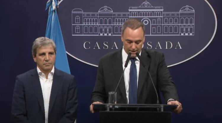 El Gobierno anunció una rebaja "temporal" de retenciones al campo y las eliminará para economías regionales