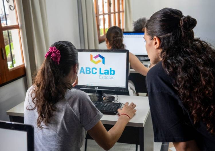 En La Puerta y Monte Cristo abrieron dos nuevos  Espacios ABC Lab 