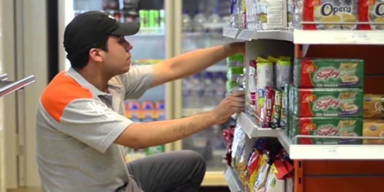 Aseguran que  los costos laborales e impuestos reducen a menos de la mitad el salario de un empleado de comercio