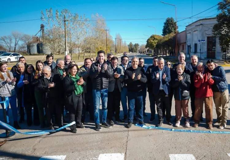 Villa Huidobro se Transforma: Llaryora Inaugura Obras y Anuncia Inversiones Históricas