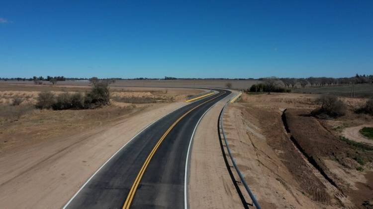 Infraestructura que conecta: 16 departamentos cordobeses serán intervenidos por Vialidad