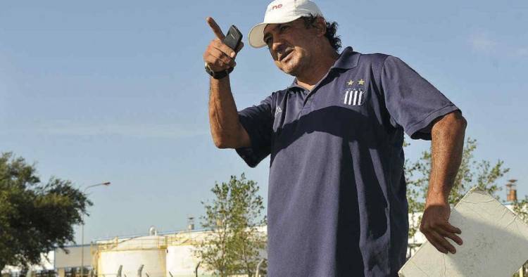 Historia de ídolos del fútbol cordobés: Héctor Chazarreta