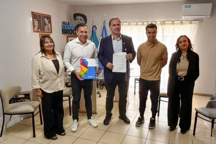 Córdoba amplía su Red de Bibliotecas Pedagógicas con la apertura en Cura Brochero